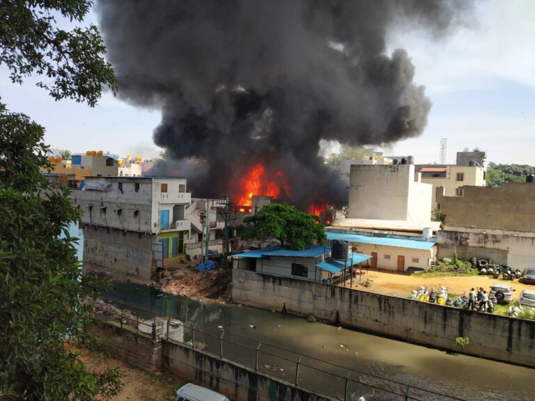 Bapujinagar Fire1