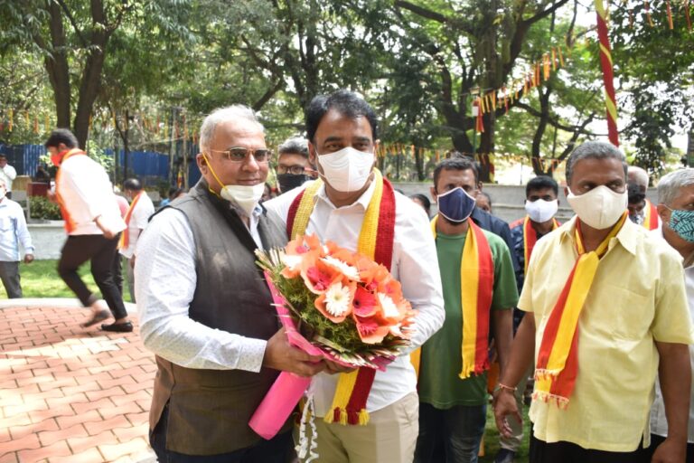 ಮಲ್ಲೇಶ್ವರದ ಗೋಕಾಕ್ ಚಳವಳಿ ಉದ್ಯಾನವನದಲ್ಲಿ ಉಚಿತ ವೈಫೈಗೆ ಚಾಲನೆ ನೀಡಿದ ಡಿಸಿಎಂ