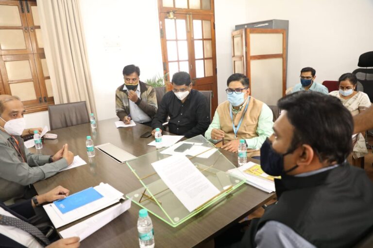 Health Minister Sudhakar holding meeting with TAC members on Covid191