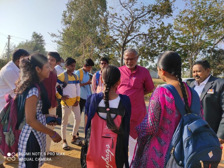 Suresh Kumar in Belagavi with marathi speaking students