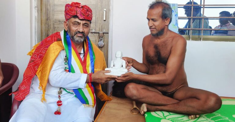 DK Shivakumar in Belgaum