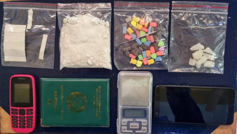 Major haul of drugs seized by CCB..Ecstacy, LSD, Cocaine worth 75 lakhs seized.. 2 African drug peddlers arrested in Amruthhalli and Sampegehalli