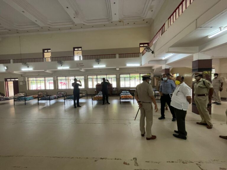 Bommai visit to Police Choultry1