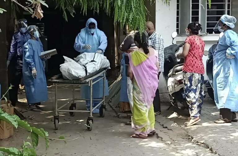 ಬೆಂಗಳೂರಿನಲ್ಲಿ ಅತಿ ಹೆಚ್ಚು ಏಕದಿನ 20,733 ಕೋವಿಡ್ -19 ಪ್ರಕರಣಗಳು; 77 ಸಾವು 7 covid death
