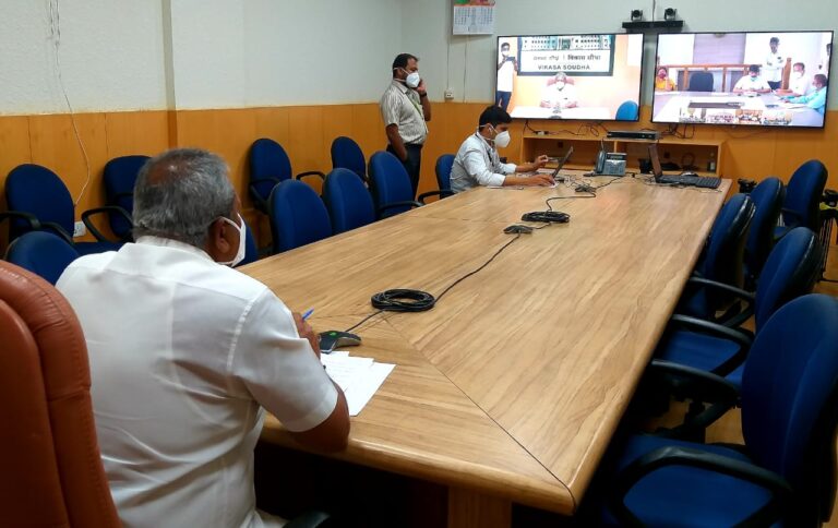 ದಾವಣಗೆರೆ ಜಿಲ್ಲೆಯಾದ್ಯಂತ ಲಾಕ್ಡೌನ್ ನಿಯಮ ಕಟ್ಟುನಿಟ್ಟಾಗಿ ಜಾರಿಯಾಗಬೇಕು - ಸಚಿವ ಬಿ.ಎ.ಬಸವರಾಜ 10 enforced Lockdown strictly across Davanagere Minister BA Basavaraj