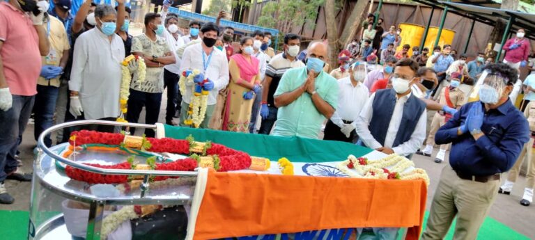 Karnataka government bids adieu to Freedom Fighter HS Doreswamy4