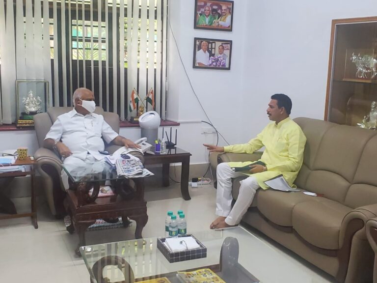 ಕೋವಿಡ್ ನಿಯಂತ್ರಣ, ಜನರ ಪ್ರಾಣ ರಕ್ಷಣೆಗೆ ಸಮನ್ವಯತೆಯಿಂದ ಕೆಲಸ ಮಾಡಲು ಯಡಿಯೂರಪ್ಪ- ನಳಿನ್ಕುಮಾರ್ ಕಟೀಲ್ ಮಾತುಕತೆ 7 Yediyurappa Kateel talks