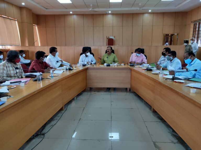 Crop Insurance Registration should be increased Minister Narayana Gowda