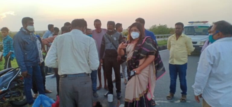 Dr Indira Kabade shifting accident patient