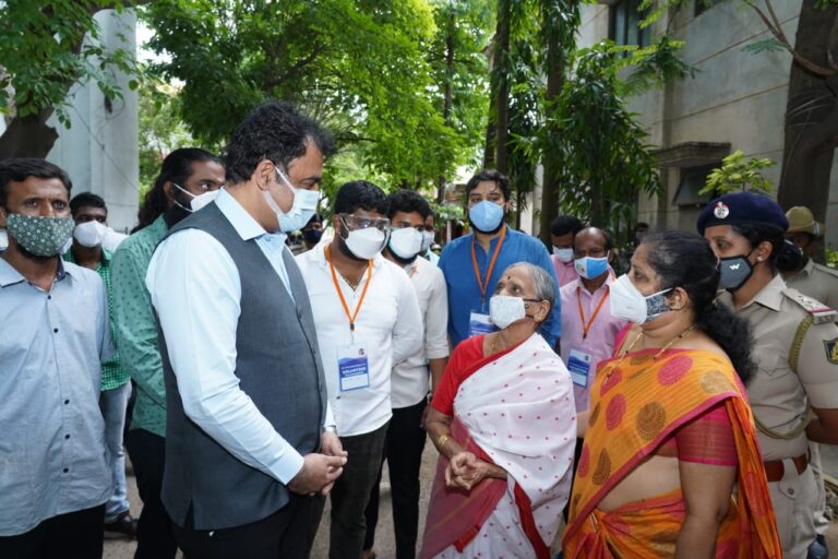 Malleswaram Vaccination drive at 3 centers by Dr.C.N.Ashwatha Narayana Foundation3