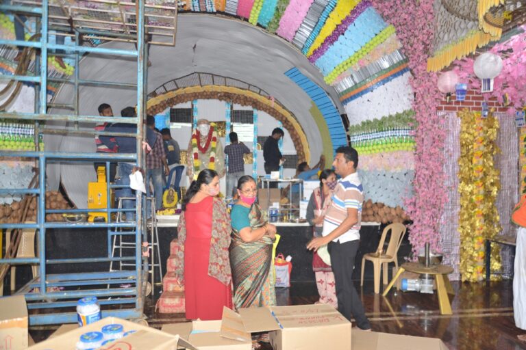 ಗುರುಪೂರ್ಣಿಮೆ ಅಂಗವಾಗಿ ಜೆಪಿನಗರದ ಶ್ರೀ ಸತ್ಯ ಸಾಯಿ ಗಣಪತಿ ದೇವಸ್ಥಾನದಲ್ಲಿ 3 ಲಕ್ಷ ಮಾತ್ರೆಗಳನ್ನು ಬಳಸಿ ವಿಶೇಷ ಅಲಂಕಾರ 5 3 lakh tablets used to decorate Sree Satya Sai Ganapathi Temple in JP Nagar