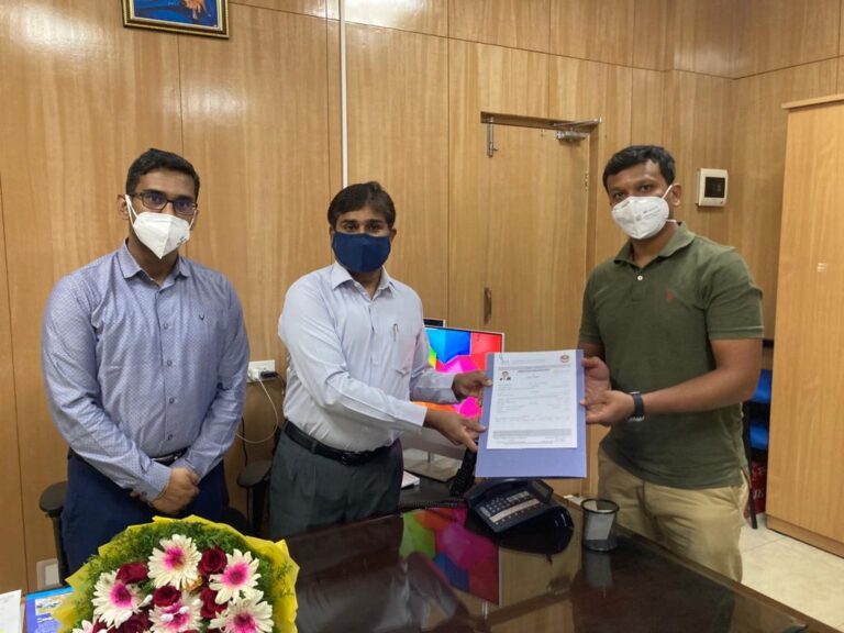 ಅಬುಧಾಬಿ ಆಸ್ಪತ್ರೆಯಲ್ಲಿ ಚಿಂತಾಮಣಿ ಮೂಲದವರು ವೈದ್ಯನಿಗೆ ಉದ್ಯೋಗ; ವರ್ಷಕ್ಕೆ 1 ಕೋಟಿ ರೂ. ಪ್ಯಾಕೇಜ್ 4 Chintamani-based doctor gets Rs 1 crore package job at Abu Dhabi's Hospital