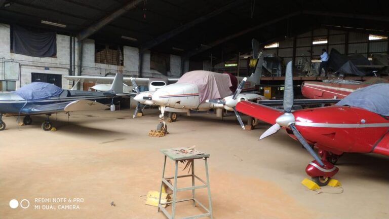 ಬಾಡಿಗೆ ನೀಡದ ಅಗ್ನಿ ಏರೋಸ್ಪೋರ್ಟ್ ಆಡ್ವೆಂಚರ್ ಆಕಾಡೆಮಿ ಸಂಸ್ಥೆ ಆಸ್ತಿ ಮುಟ್ಟುಗೋಲು, ಎಲ್ಲಾ ಚಟುವಟಿಕೆಗಳು ನಿಷೇಧ 1 Karnataka Government locks Agni Aerosport Adventure Academy for not paying dues