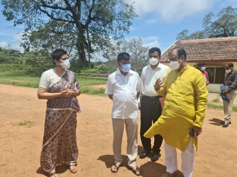 Karnataka Minister visit to Madikeri Sports Hostel2