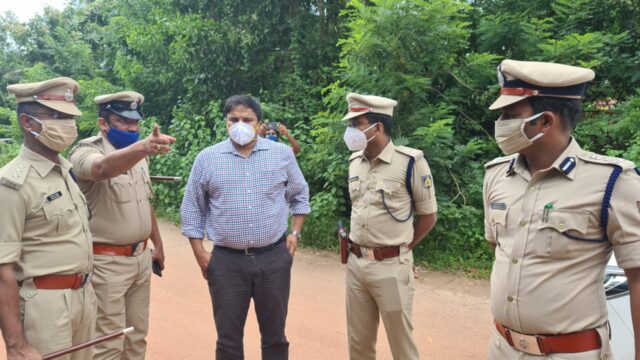 Mangalore Deputy Commissioner inspects Talapady border