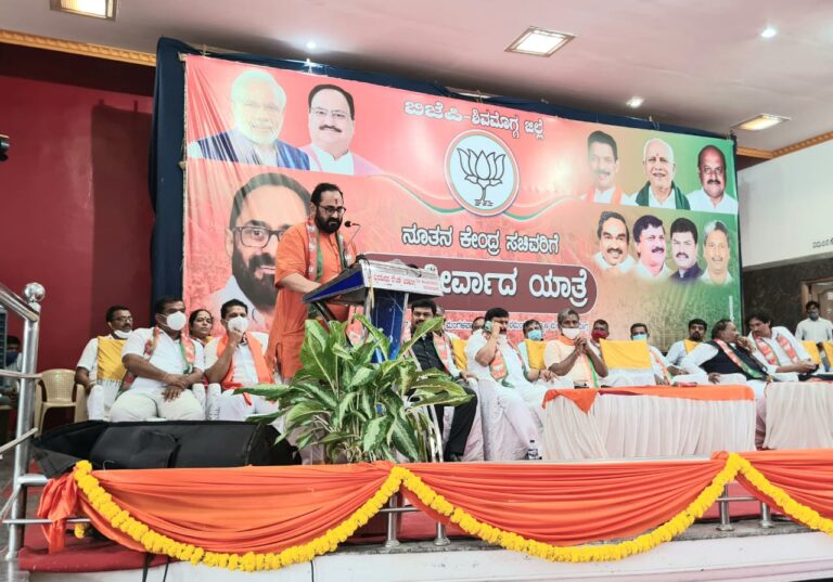 Broadband Internet for 6 lakh villages- Rajeev Chandrashekhar