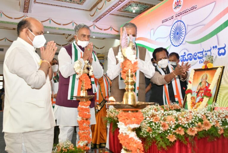 ಜನಪ್ರಿಯವಾಗುವುದಕ್ಕಿಂತ ಜನೋಪಯೋಗಿ ಆಗುವುದು ಬಹಳ ಮುಖ್ಯ- ಮುಖ್ಯಮಂತ್ರಿ ಬಸವರಾಜ ಬೊಮ್ಮಾಯಿ 9 Cm at August 15 event in Vidhana Soudha1