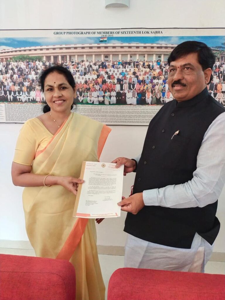 ರೈತರಿಗೆ ಪರಿಹಾರದ ಮೊತ್ತ ಹೆಚ್ಚಳಕ್ಕೆ ಮುರುಗೇಶ್ ನಿರಾಣಿ ಮನವಿ 9 Karantaka Minister Murugesh Nirani demands for increase in farmers compensation