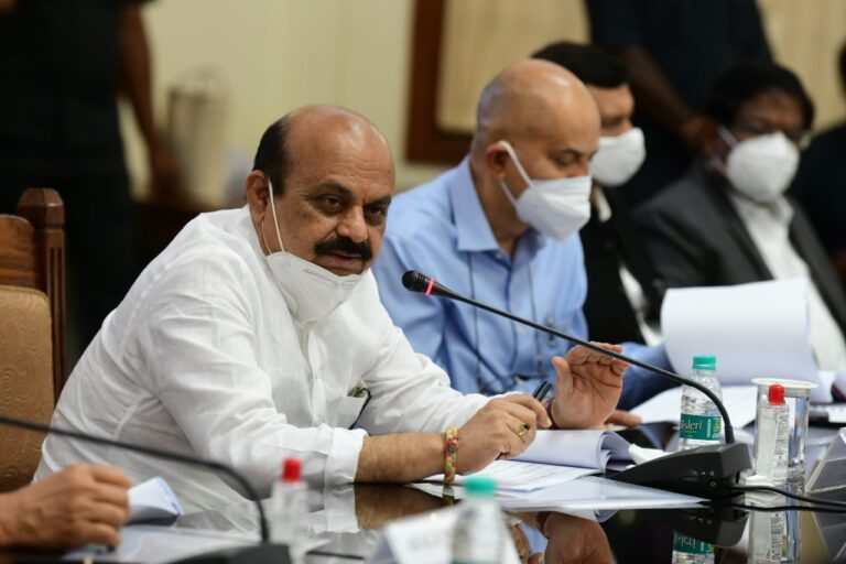 ಕರ್ನಾಟಕದಲ್ಲಿ ಅತ್ಯುತ್ತಮ ಪೊಲೀಸ್ ಅಧಿಕಾರಿಗಳ ತಂಡ ಕಾರ್ಯನಿರ್ವಹಿಸುತ್ತಿದ್ದೆ : ಮುಖ್ಯಮಂತ್ರಿ ಬಸವರಾಜ ಬೊಮ್ಮಾಯಿ 4 Karnataka is working with Best Police Offiers Chief Minister Basavaraj Bommai