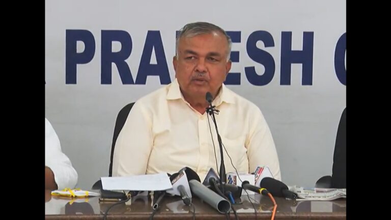 Covid19 Guidelines Does Not apply to Union Minister's ?: Ramalinga Reddy questions