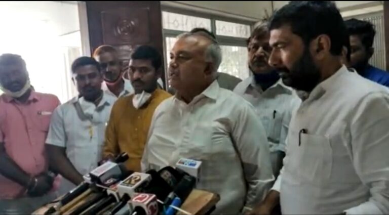 Ramalinga Reddy reacting to CT Ravi's statemnet on Indira Canteen