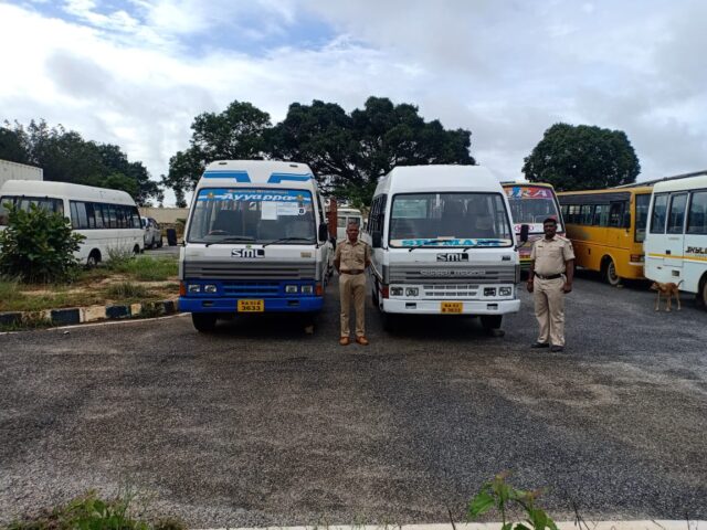 Yelahanka Transport officials seizes two vehicles running on same number plate