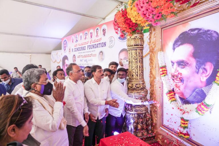 ಬಿಜೆಪಿ ಸುಳ್ಳಿನ ಕಾರ್ಖಾನೆ ಇದ್ದಂತೆ: ಸಿದ್ದರಾಮಯ್ಯ ಟೀಕೆ 7 DInesh GunduRao1