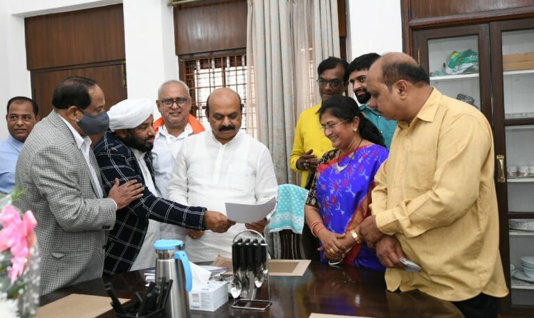 Karnataka CM congratulates BJP's first Wakf board's president