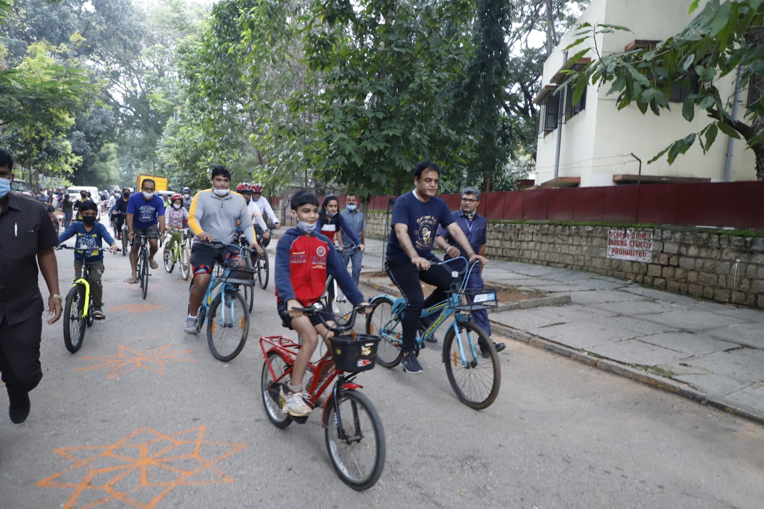 Karnataka Minister Ashwathnarayan pedals 4.2 km for ‘public health and environment’!
