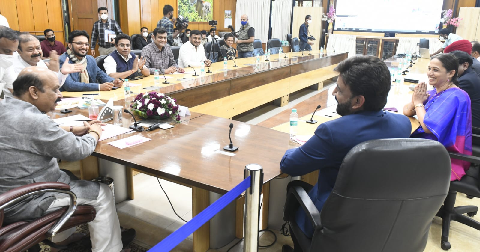 ಸೈಬರ್ ಅಪರಾಧಿಗಳ ವಿರುದ್ಧ ಯಾವುದೇ ರಾಜಿ ಇಲ್ಲದೇ ಕಠಿಣ ಕ್ರಮ : ಸಿಎಂ 2 New Karnataka system quickly freezes bank accounts of victim and cyber crook: Bommai