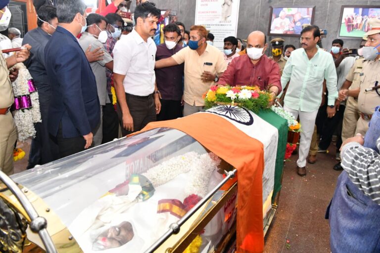 RL Jalappa dies CM bommai visits