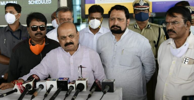 Bommai at Belagavi airpot on Covid Vaccination