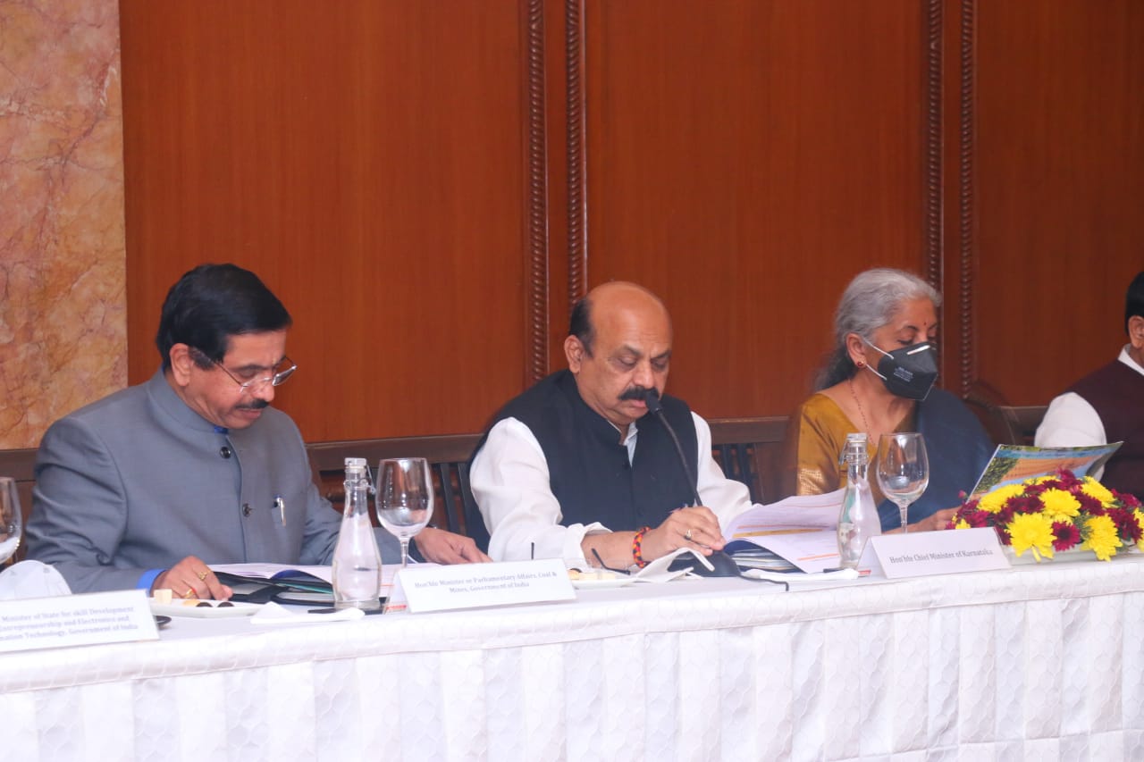 Discussion with Karnataka MPs on what should be proposed at Center Chief Minister Basavaraj Bommai2