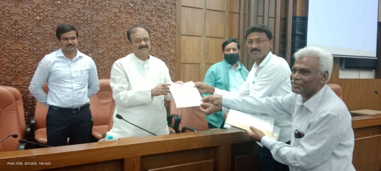 Karnataka Minister conducts Budget Preliminary Meeting with Silk Growers and Reellers