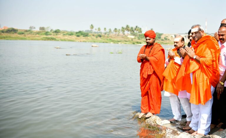 Tunga Arati at Harihara Chief Minister announced to develop it into tourist and religious place