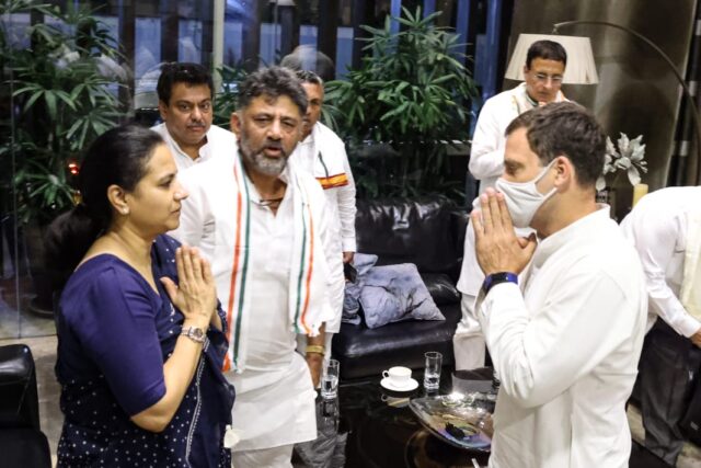 Rahul Gandhi visits Late ACtor Puneeth Rajkumar's home in Bengaluru