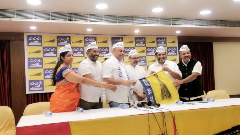 ಬ್ರಿಜೇಶ್ ಕಾಳಪ್ಪ ಆಪ್ ಸೇರ್ಪಡೆ 4 Brijesh Kalappa joins AAP