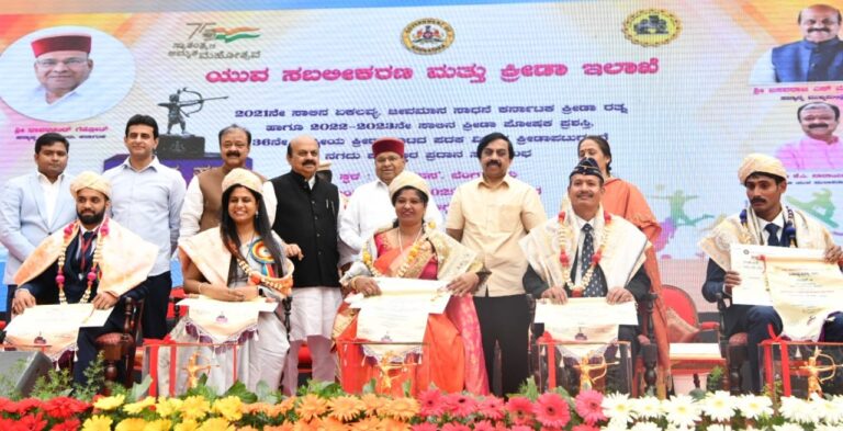 ಕ್ರೀಡಾಪಟುಗಳ ನೇರನೇಮಕಾತಿಗೆ ಮುಂದಿನ ಸಚಿವಸಂಪುಟದಲ್ಲಿ ಅನುಮೋದನೆ 4 Ekalavya Sports awards