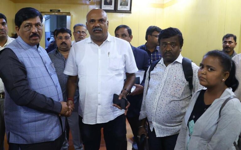Karnataka Minister Murugesh Nirani pays Journalist's admission fee to continue studies