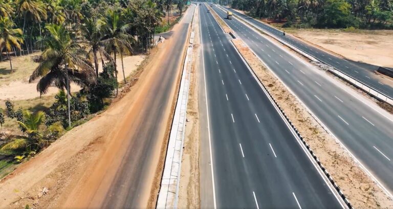 Bangalore Mysore Expressway near Sriranagapatna