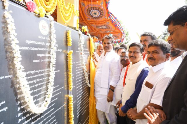 Distribution of tab by the government to all the village accountants of the state- Minister R. Ashoka