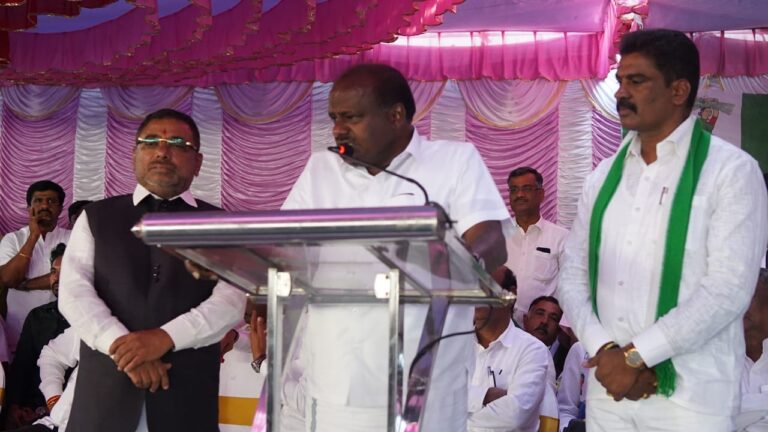 Road Show: Devegowda to participate in a 100 km road show from Kumbalgodu to Mysore on March 26