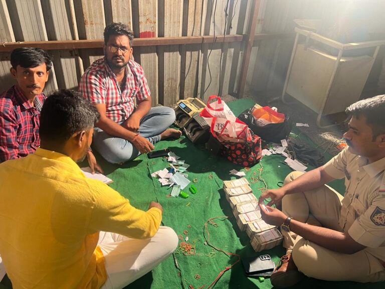 Trafficking of illegal money in Kalaburagi, Rs 1.90 crore seized