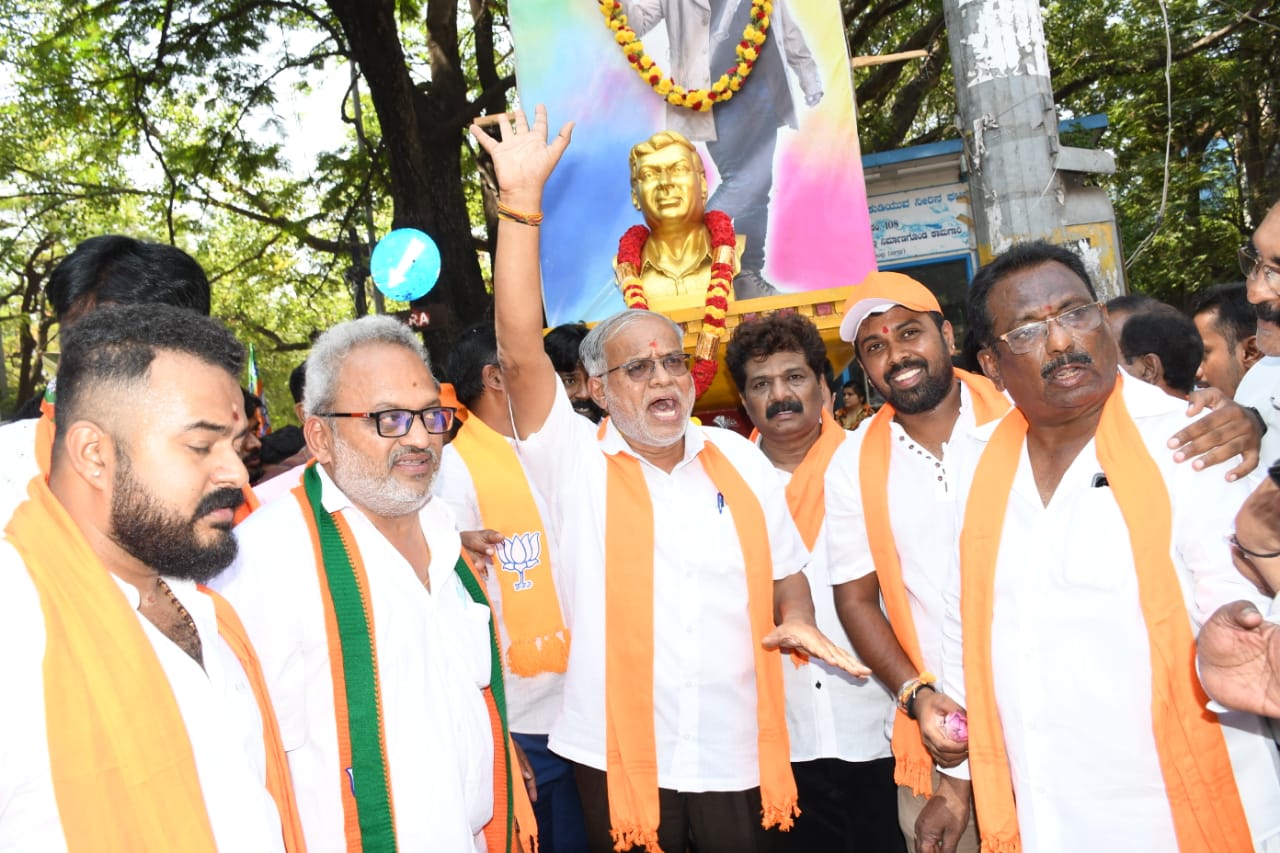 BJP candidate Suresh Kumar submitted nomination papers for 6th time