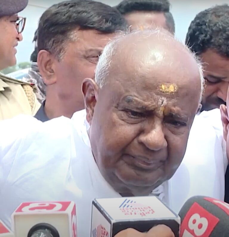 ರಾಹುಲ್ ಗಾಂಧಿ ಮಟ್ಟಕ್ಕೆ ಪ್ರಧಾನಿ ನರೇಂದ್ರ ಮೋದಿ ಇಳಿಯಬಾರದಿತ್ತು: ಮಾಜಿ ಪ್ರಧಾನಿ ಎಚ್ಡಿ ದೇವೇಗೌಡ 7 PM Narendra Modi should not have stooped to Rahul Gandhi's level: Former PM HD Deve Gowda