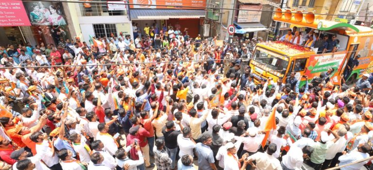 ಬೆಳಗಾವಿಯಲ್ಲಿ ಅಮಿತ್ ಶಾ ಮೆಗಾ ರೋಡ್ ಶೋ 8 Union Home Minster Amit Shah Mega Road Show in Belagavi South
