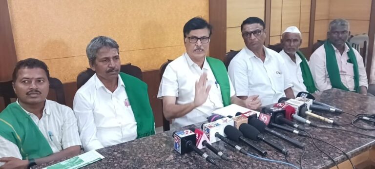 Aadhaar Link Mandatory Order for Agricultural Pump Sets should be withdrawn: Kuruburu Shanthakumar demands