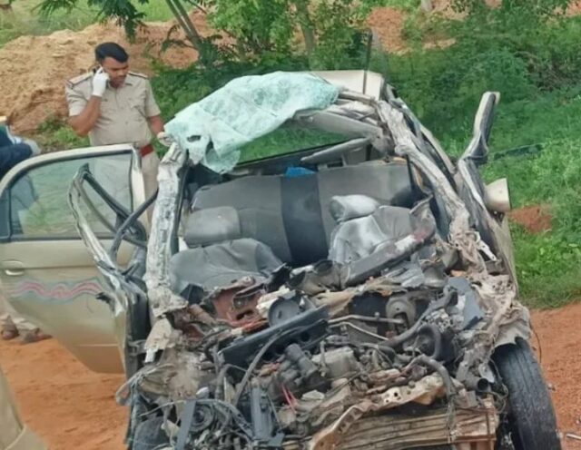 Four people died on spot after car collided with lorry from behind