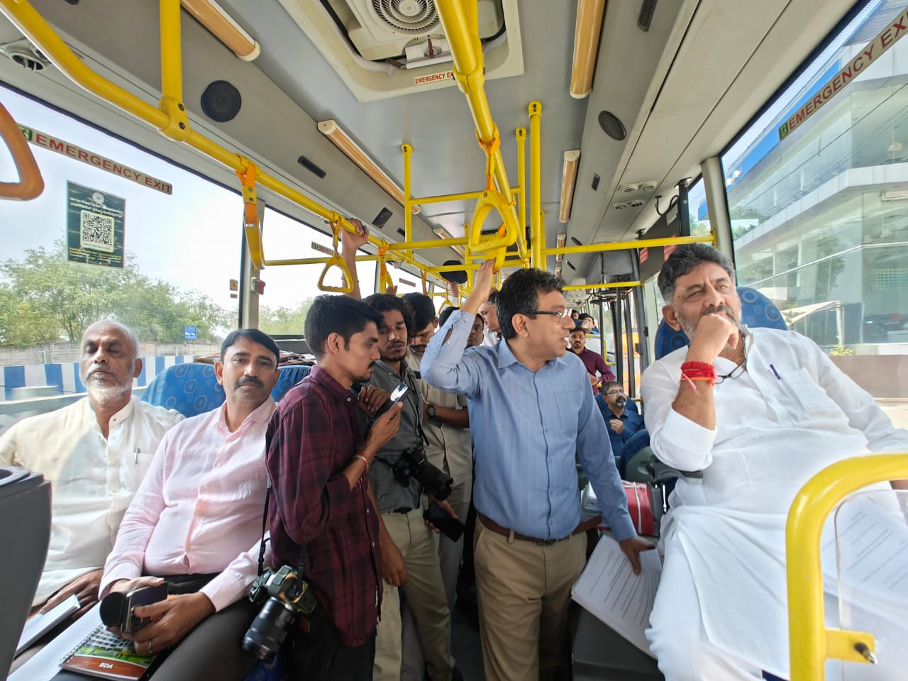 ಡಿಸಿಎಂ ಡಿಕೆ ಶಿವಕುಮಾರ್ ಬೆಂಗಳೂರು ನಗರ ಪ್ರದಕ್ಷಿಣೆ ಪ್ರಾರಂಭ 1 Karanataka DCM DK Shivakumar Bangalore city tour started