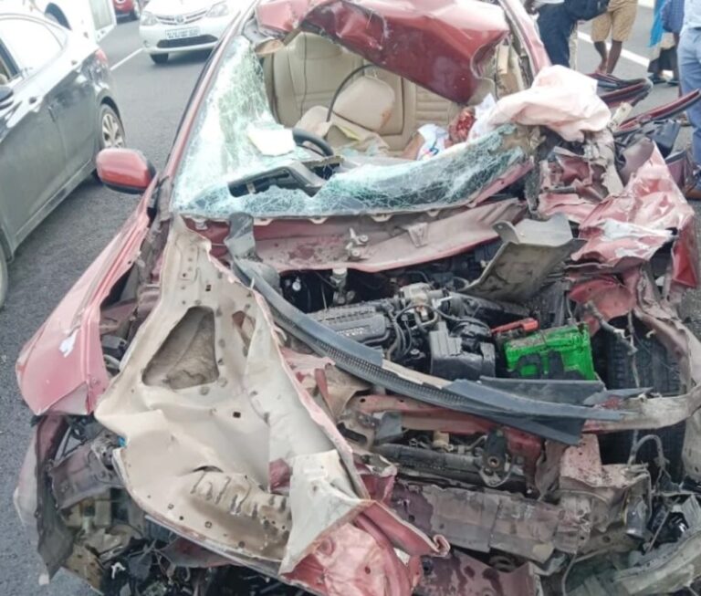 Two girls killed in a horrible accident on Bangalore-Mysore Expressway